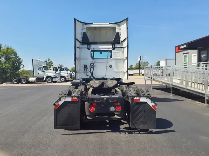 2020 VOLVO VNL64T-30096aba87e22504929c50996172fd4e45c