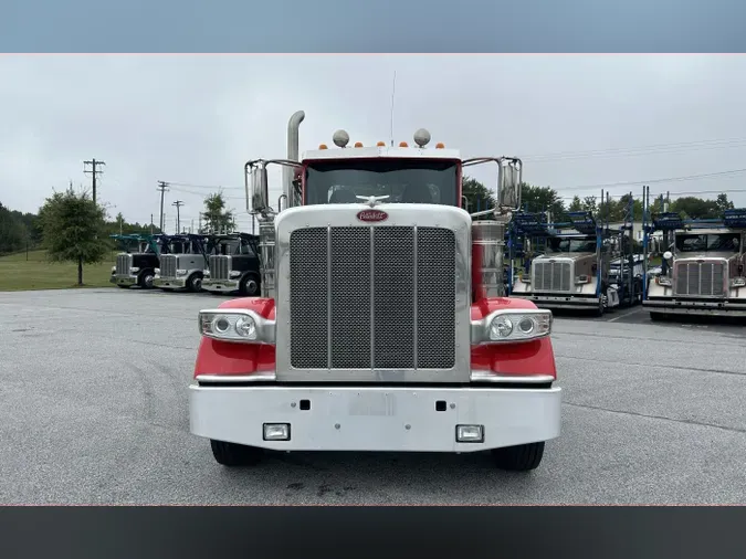 2022 Peterbilt 389