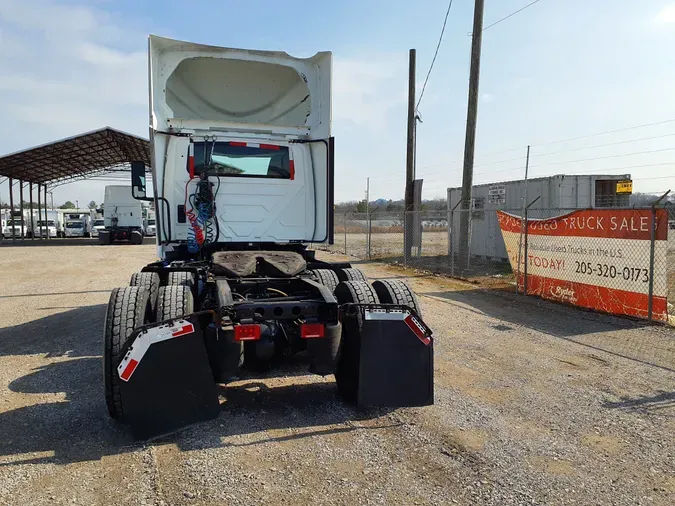 2020 NAVISTAR INTERNATIONAL LT625 DAYCAB T/A