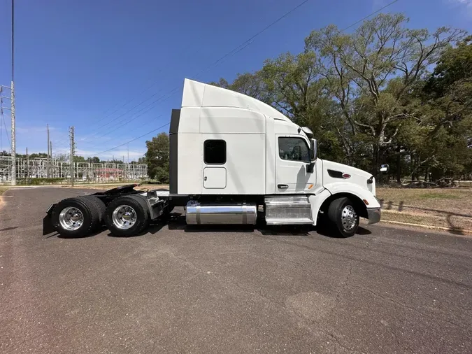 2020 Peterbilt 579