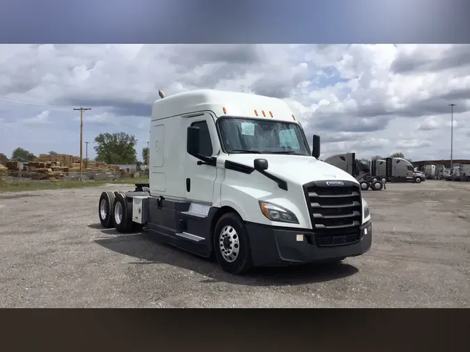 2021 Freightliner Cascadia 12696b2edeae5f70f59494f8a6f995fb1f2