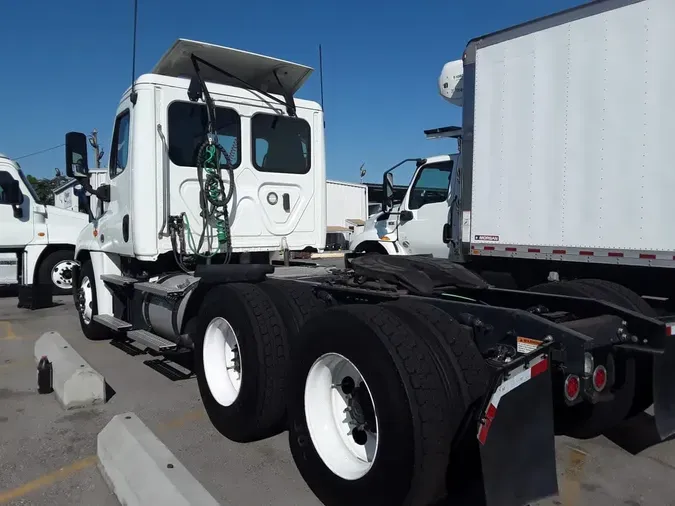 2020 FREIGHTLINER CASCADIA 125