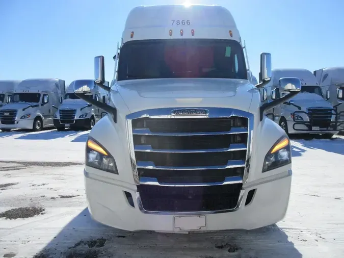 2023 FREIGHTLINER Cascadia 126