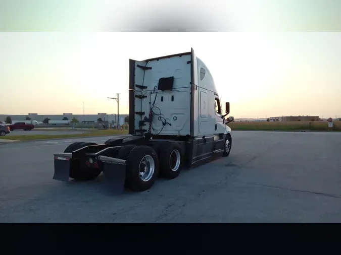 2023 Freightliner Cascadia 12696bac60e9973da872cd9a12004f4be93