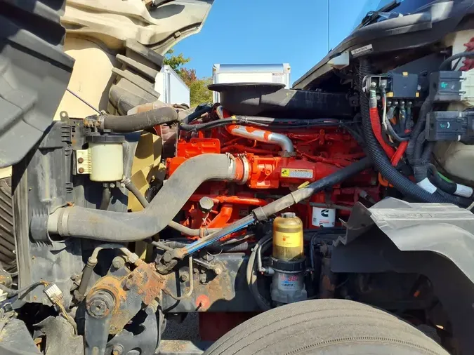 2019 NAVISTAR INTERNATIONAL LT625 SLPR CAB