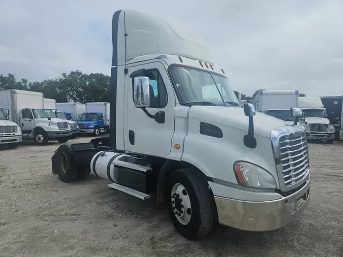 2018 FREIGHTLINER/MERCEDES CASCADIA 11396bbe0884fd23fb9723576e229eb630e