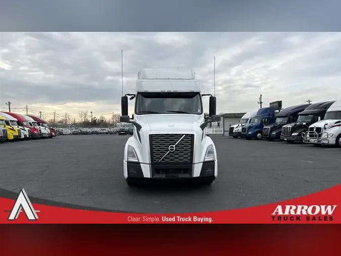 2021 VOLVO VNL740