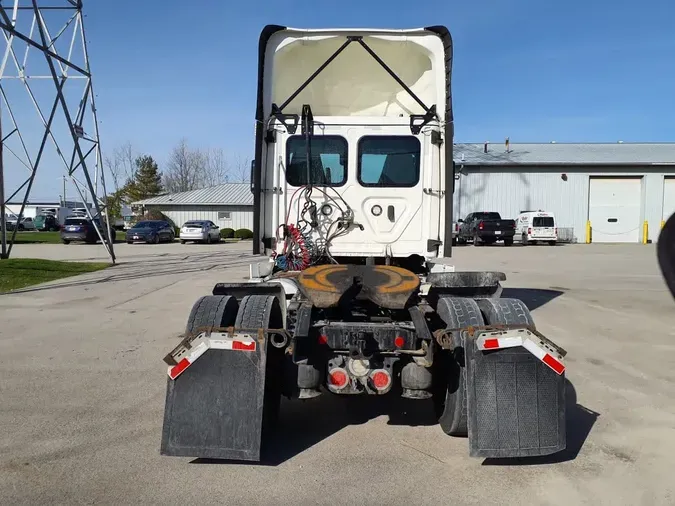 2021 FREIGHTLINER/MERCEDES CASCADIA PX11642ST