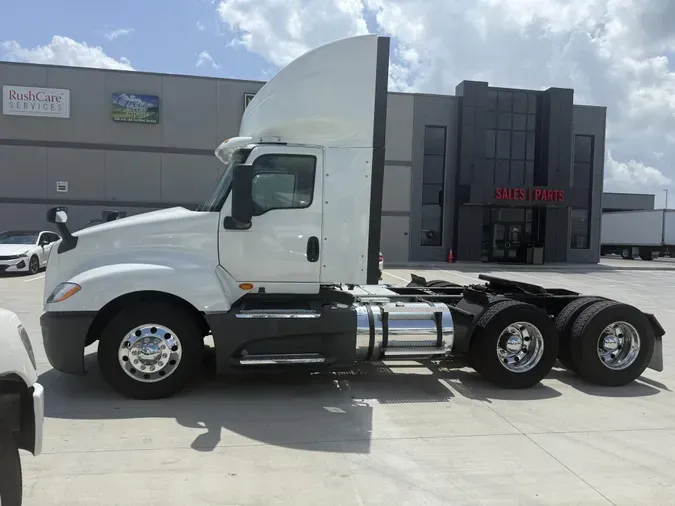 2018 International LT625