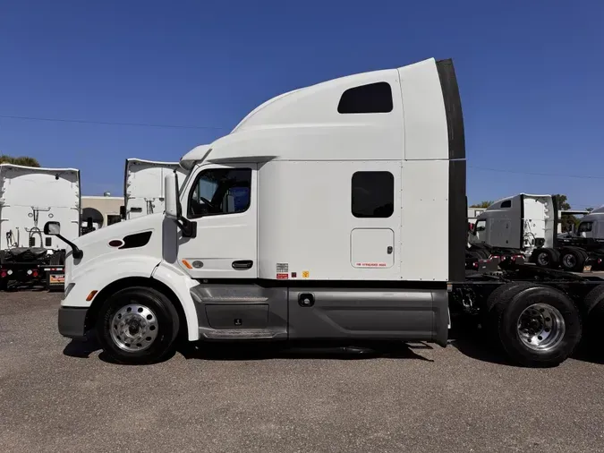 2021 Peterbilt 579