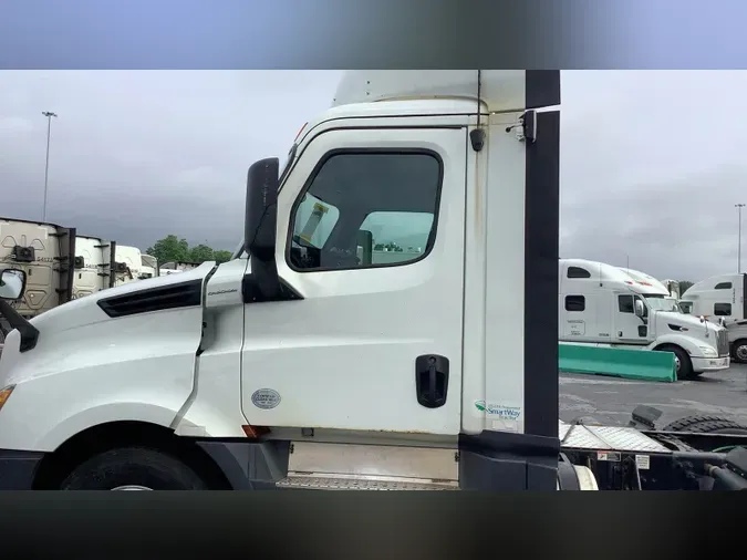 2019 Freightliner Cascadia 12696c2ac1d292748742752fbd6c0333366