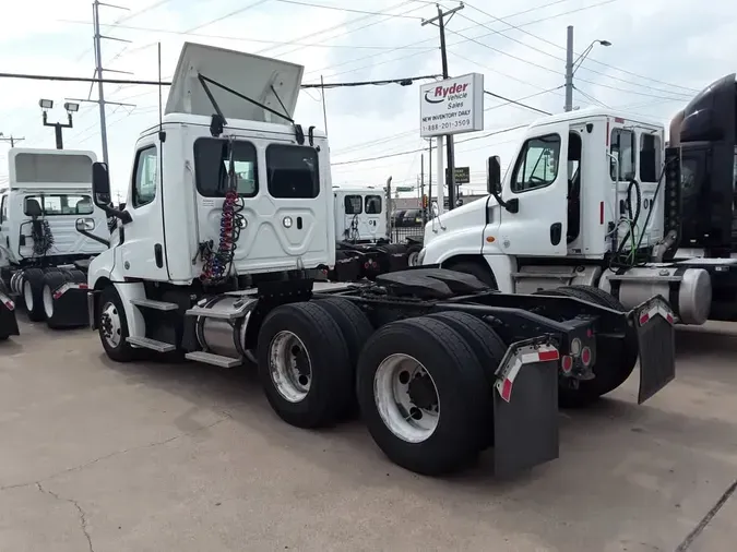 2019 FREIGHTLINER NEW CASCADIA PX12664
