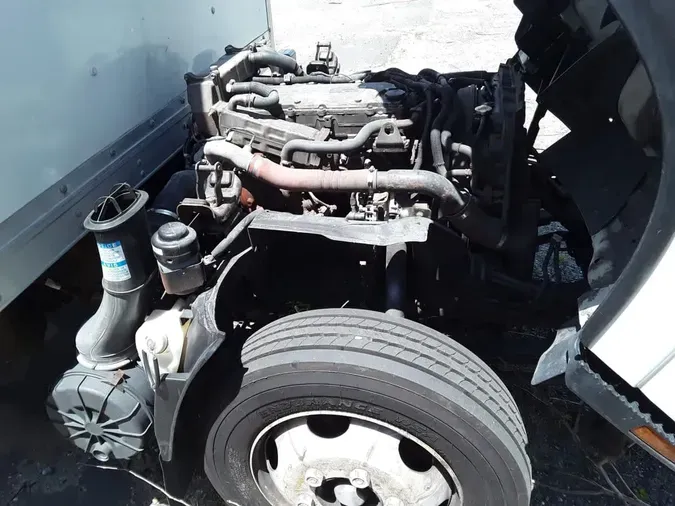 2019 ISUZU NRR
