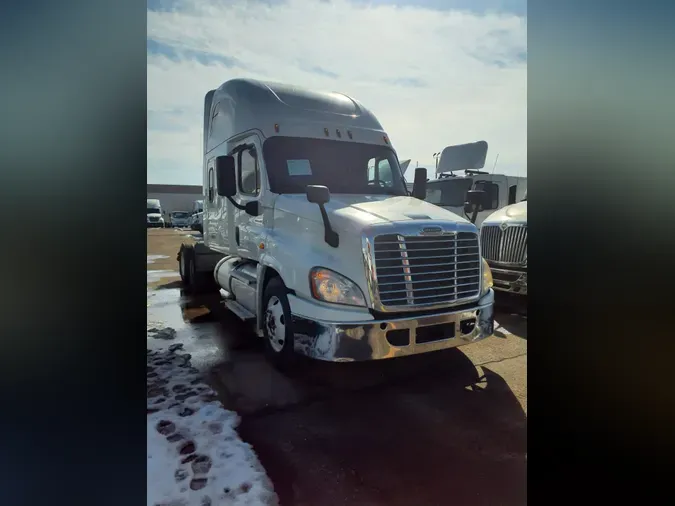 2020 FREIGHTLINER/MERCEDES CASCADIA 125
