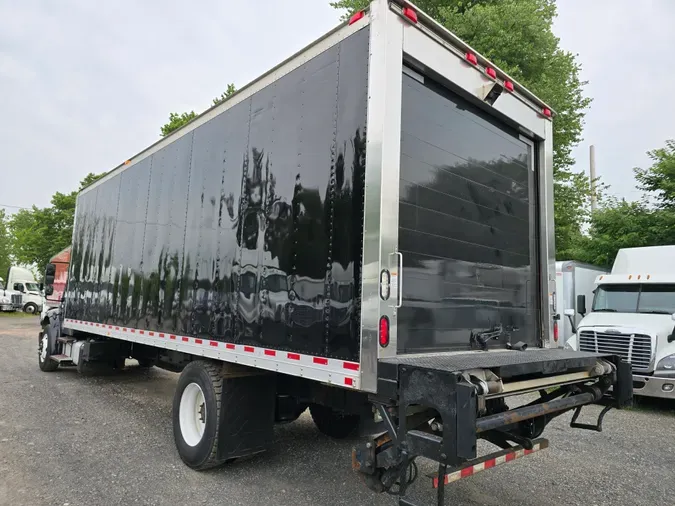 2016 FREIGHTLINER/MERCEDES M2 106