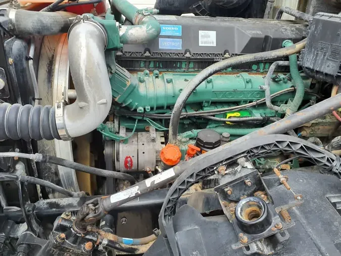 2016 VOLVO VNL64TRACTOR