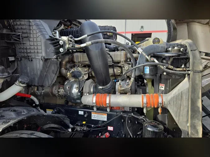 2022 Freightliner Cascadia 12696cbfde2621b8820f51f063cb16a4ed7