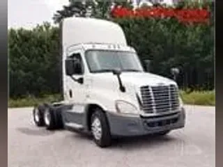 2017 FREIGHTLINER CASCADIA 113