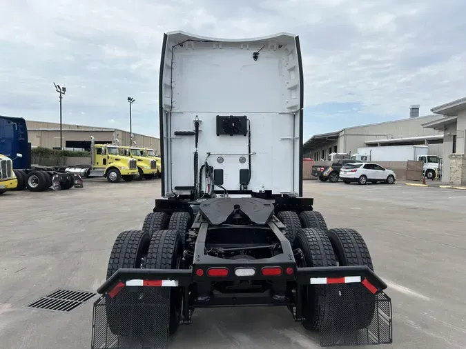 2022 Peterbilt 579