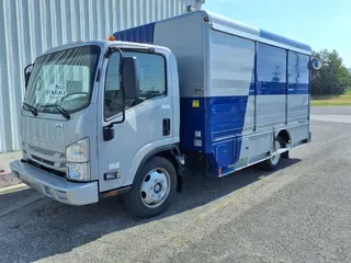 2018 ISUZU NRR