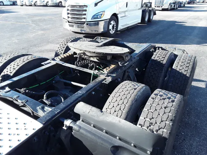 2019 FREIGHTLINER/MERCEDES CASCADIA 125