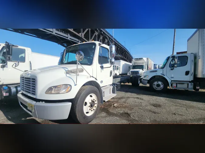 2019 FREIGHTLINER/MERCEDES M2 10696d33bd233c497b660628deeb6af2ee7