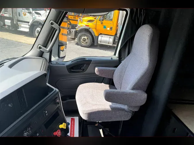 2020 INT LT625 6x4