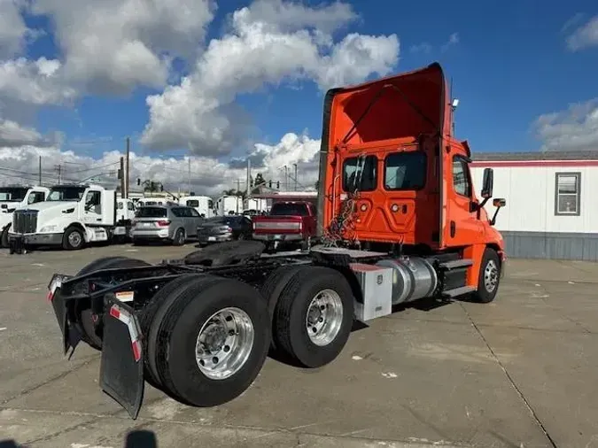 2018 Freightliner Cascadia96db7a5cfaad92d24a2956fa3ae8e5f5