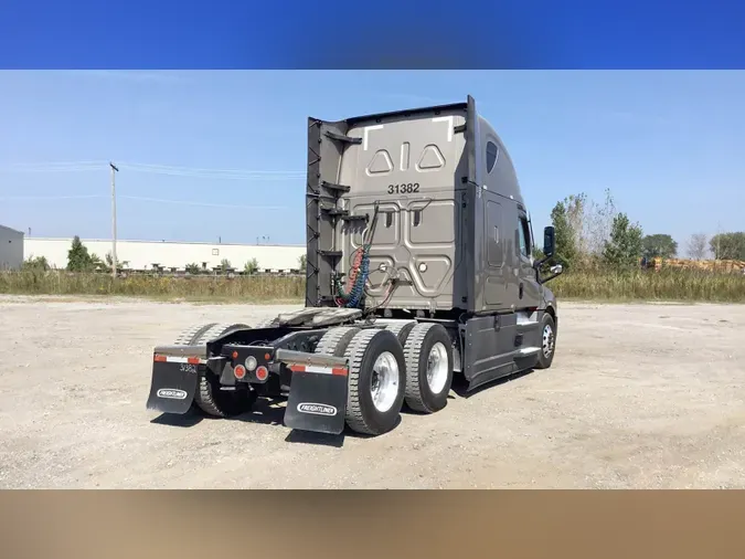 2024 Freightliner Cascadia 12696dc12f77a881871662964c87dd76d28