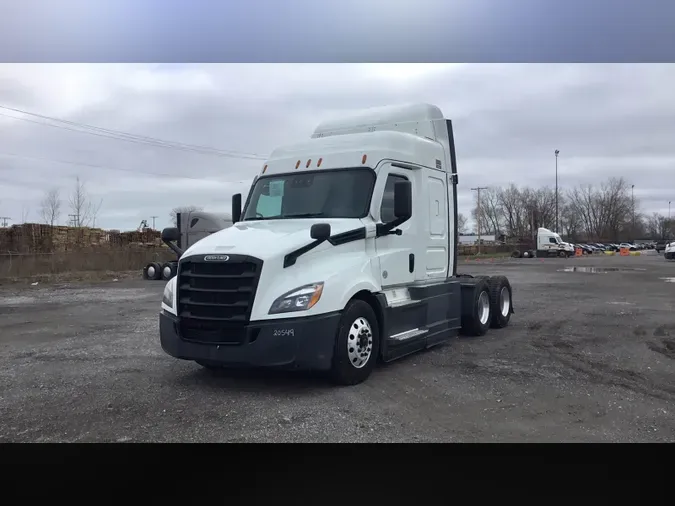 2021 Freightliner Cascadia 126