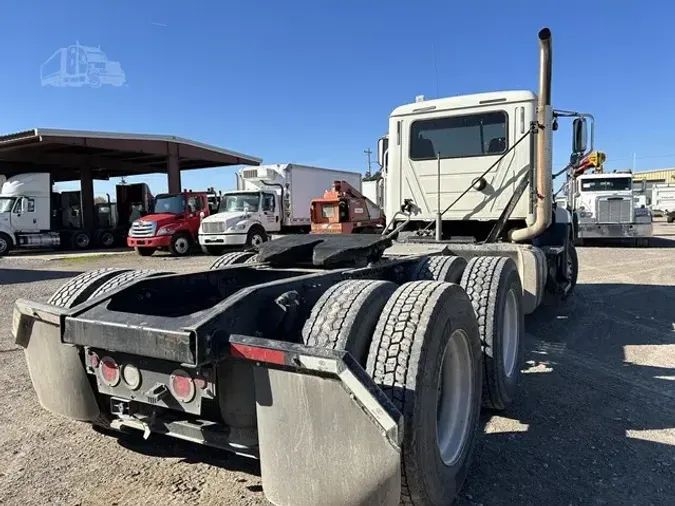 2016 MACK PINNACLE CXU613