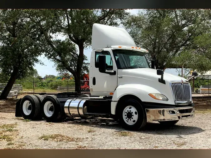 2018 INT LT625 6x496e531b13192e40e6771b42aab27c018