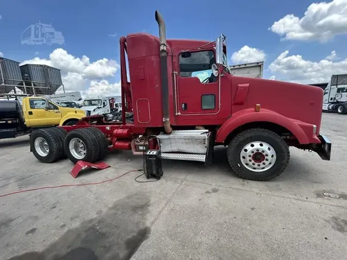 2010 KENWORTH T800