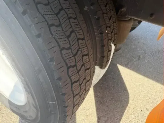 2021 Freightliner Business Class M2 106