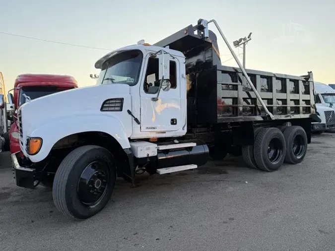 2003 MACK GRANITE CV71396e9b2cc0ac360366ccba1891d637263