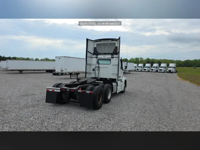 2018 Volvo VNL300