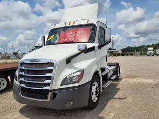 2019 FREIGHTLINER NEW CASCADIA 126