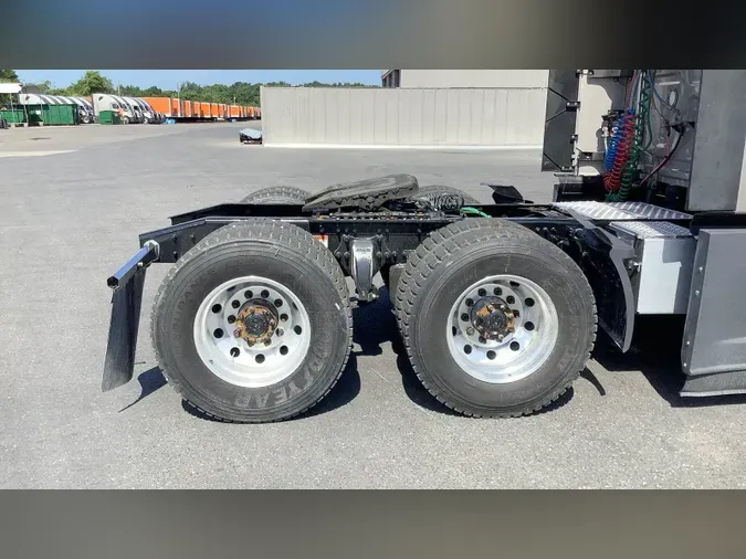 2022 Freightliner Cascadia 126