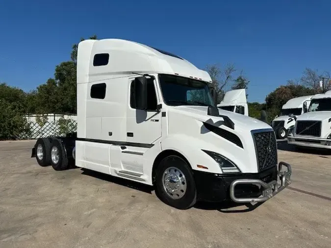 2019 VOLVO VNL64T760