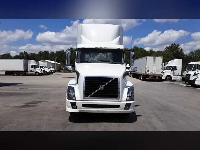 2016 Volvo VNL300