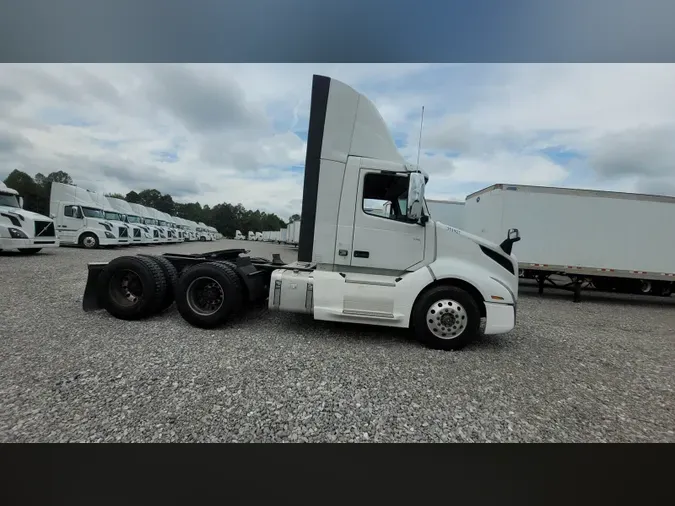2019 Volvo VNL300
