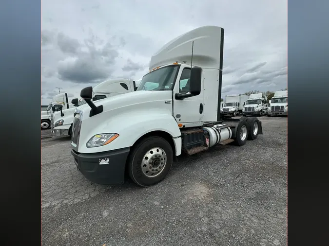 2019 NAVISTAR INTERNATIONAL LT625 DAYCAB T/A96f2bfcaab82d7ab6be1c887414ca87b