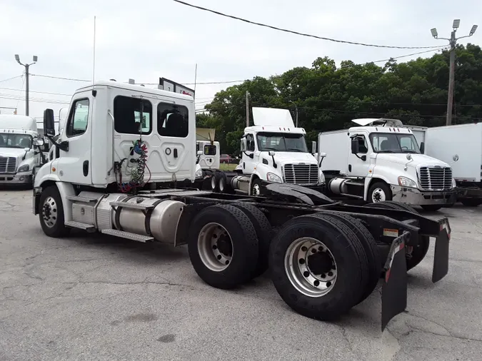 2020 FREIGHTLINER/MERCEDES CASCADIA 113