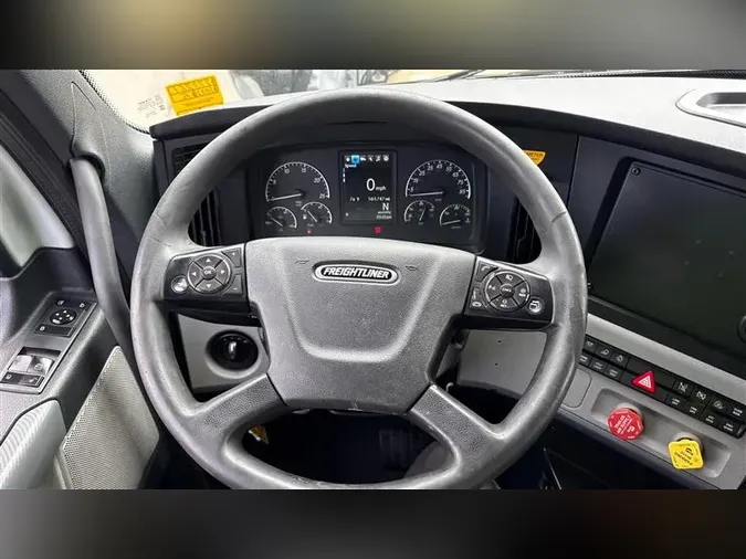 2022 FREIGHTLINER CA126