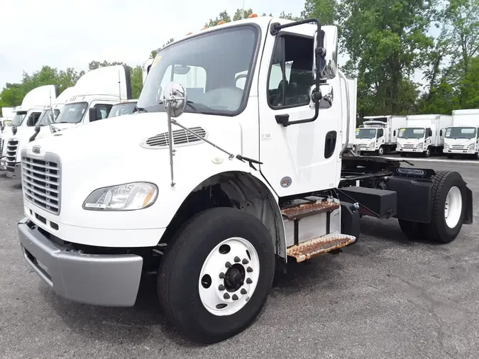 2018 FREIGHTLINER M2 10696f62e0170d52891e19565fa696151d0