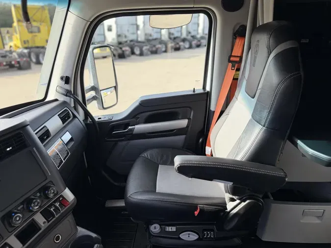 2024 Kenworth T680
