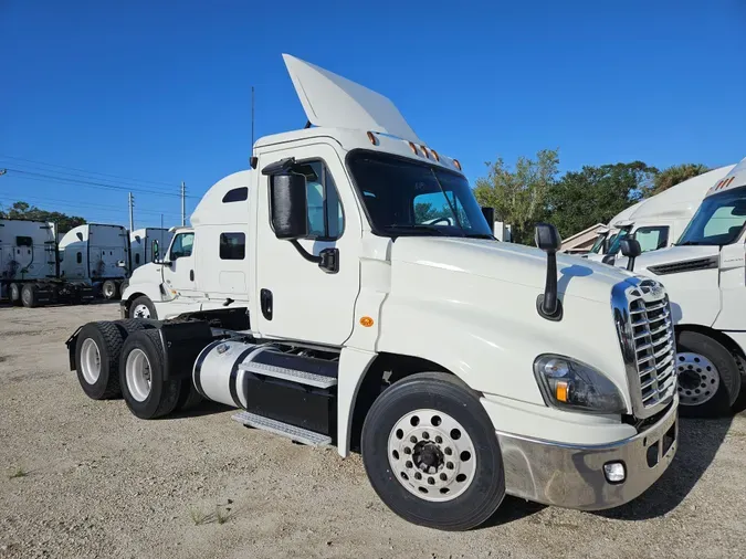 2017 FREIGHTLINER/MERCEDES CASCADIA 125