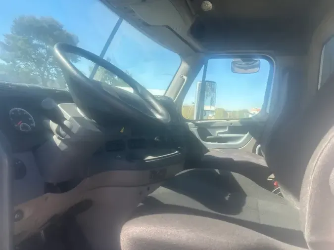 2017 FREIGHTLINER/MERCEDES CASCADIA 11396f85b70928c638683514e8de49b3a92