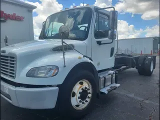 2019 FREIGHTLINER M2 106