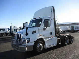 2018 Freightliner CASCADIA 113